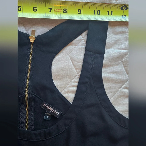 Express Women's Elegant Black Tank Top (2b) - Picture 5 of 7